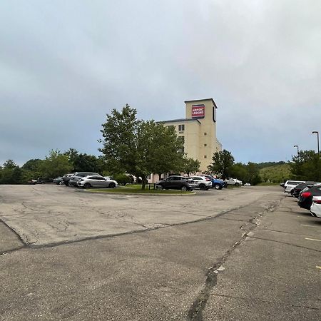 Airport Lodging Pittsburgh Airport Coraopolis Exterior photo