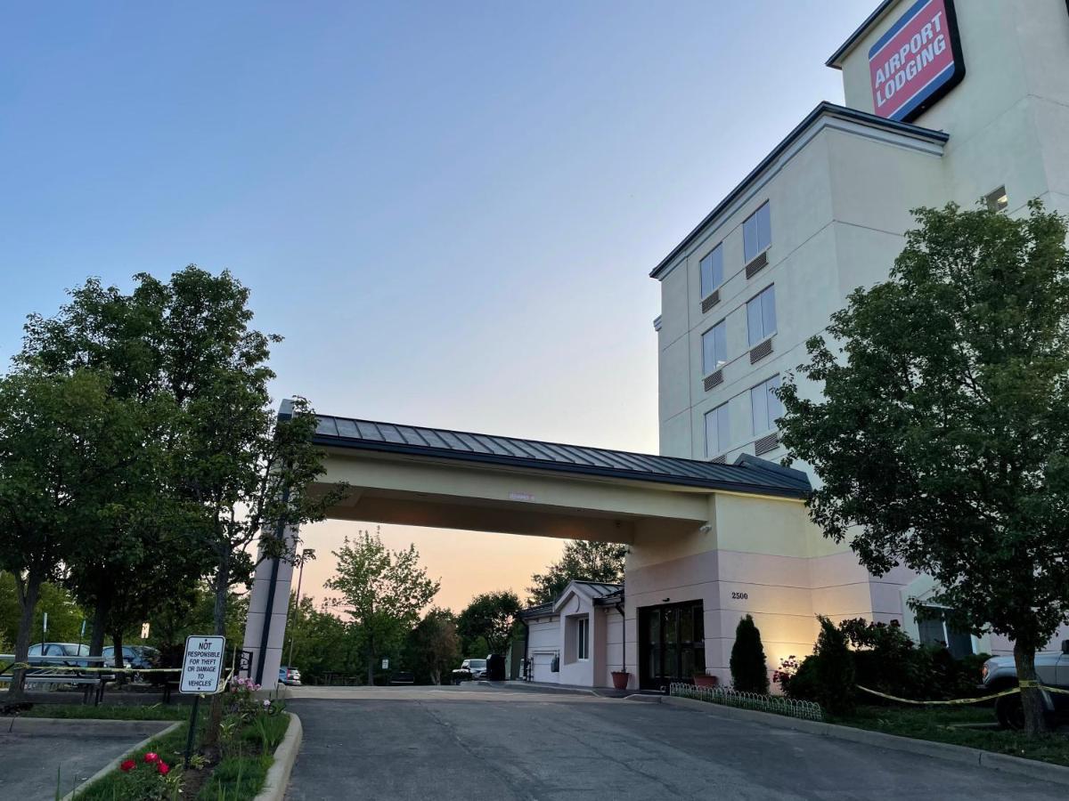 Airport Lodging Pittsburgh Airport Coraopolis Exterior photo