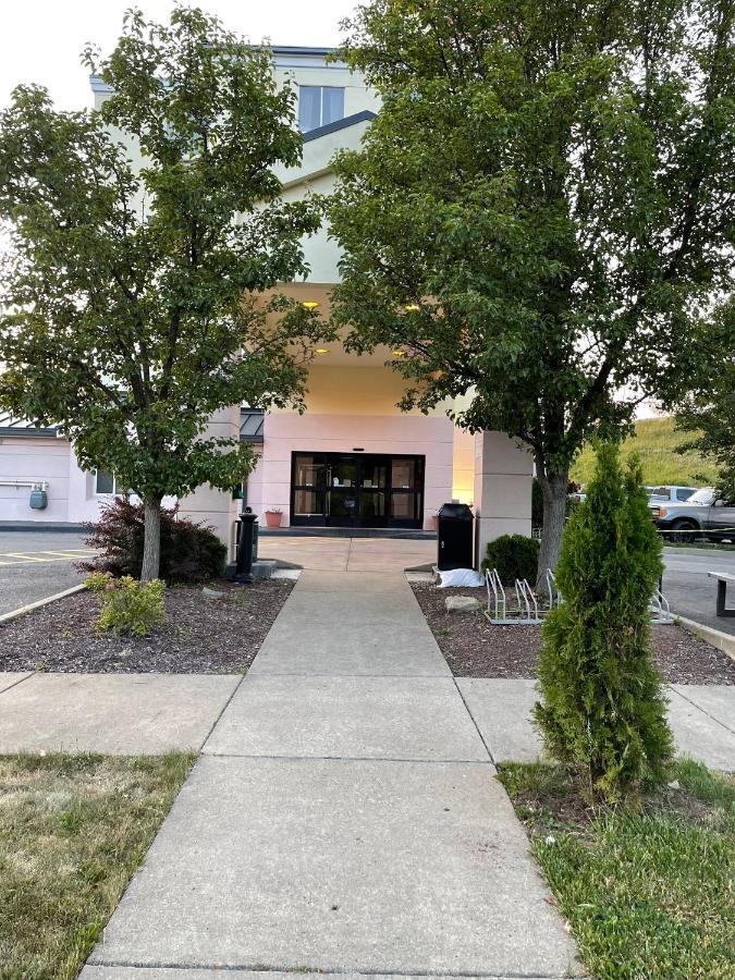 Airport Lodging Pittsburgh Airport Coraopolis Exterior photo