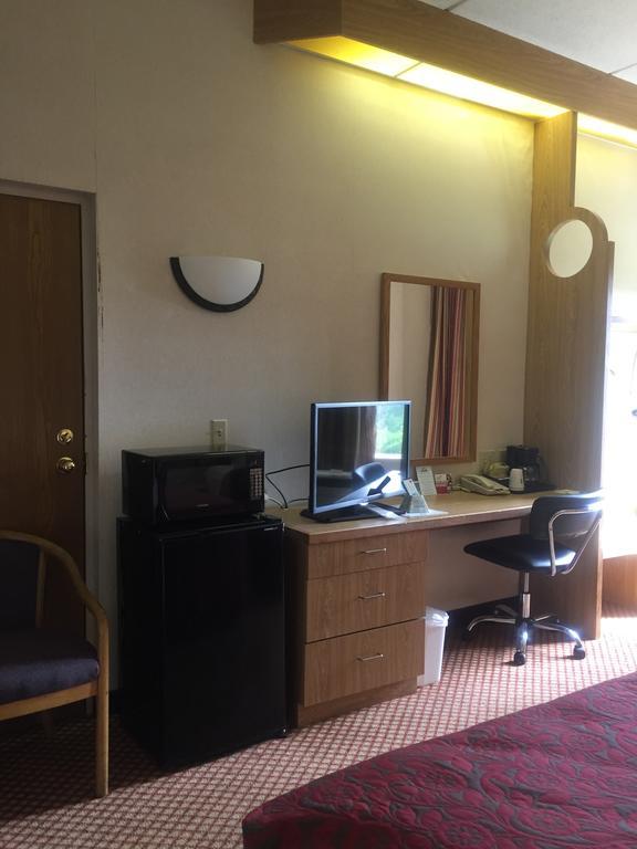 Airport Lodging Pittsburgh Airport Coraopolis Exterior photo